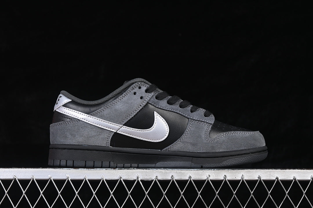 Nike SB Dunk Low "Anthracite"