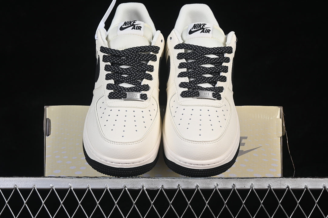 Nike Air Force 1  "B/W"