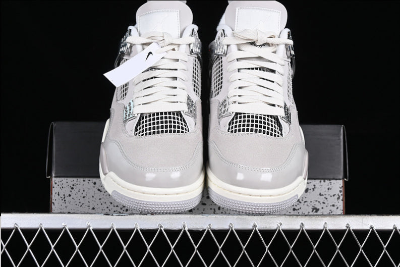 Air Jordan 4 Retro "Frozen Moments"