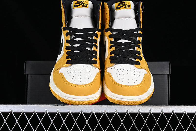 Air Jordan 1 Retro High OG "Yellow Ochre"