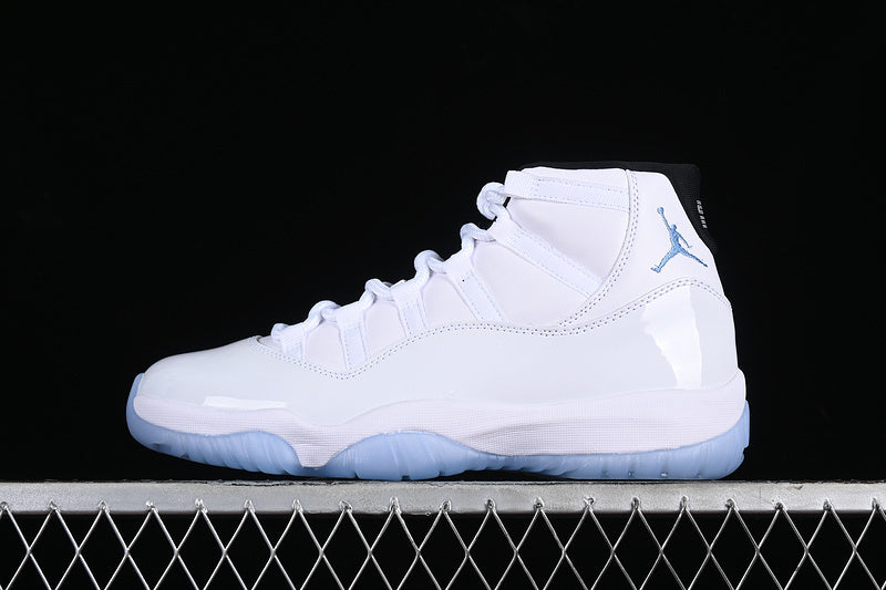 Air Jordan 11 Retro "Legent Blue"