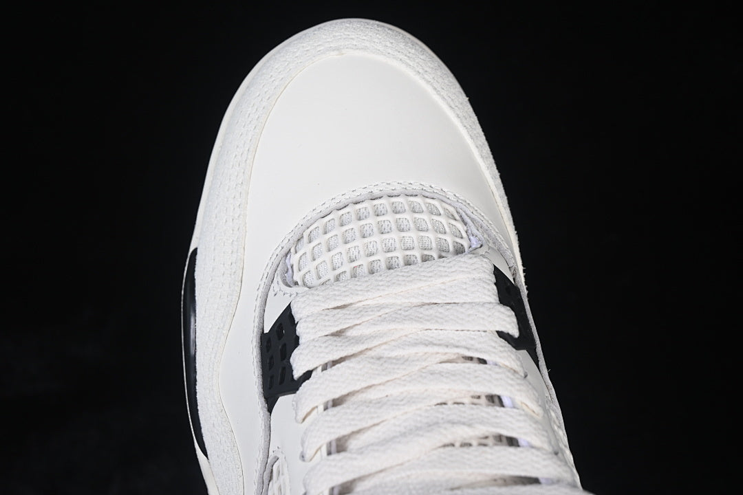 Air Jordan 4 Retro "Flight Club"