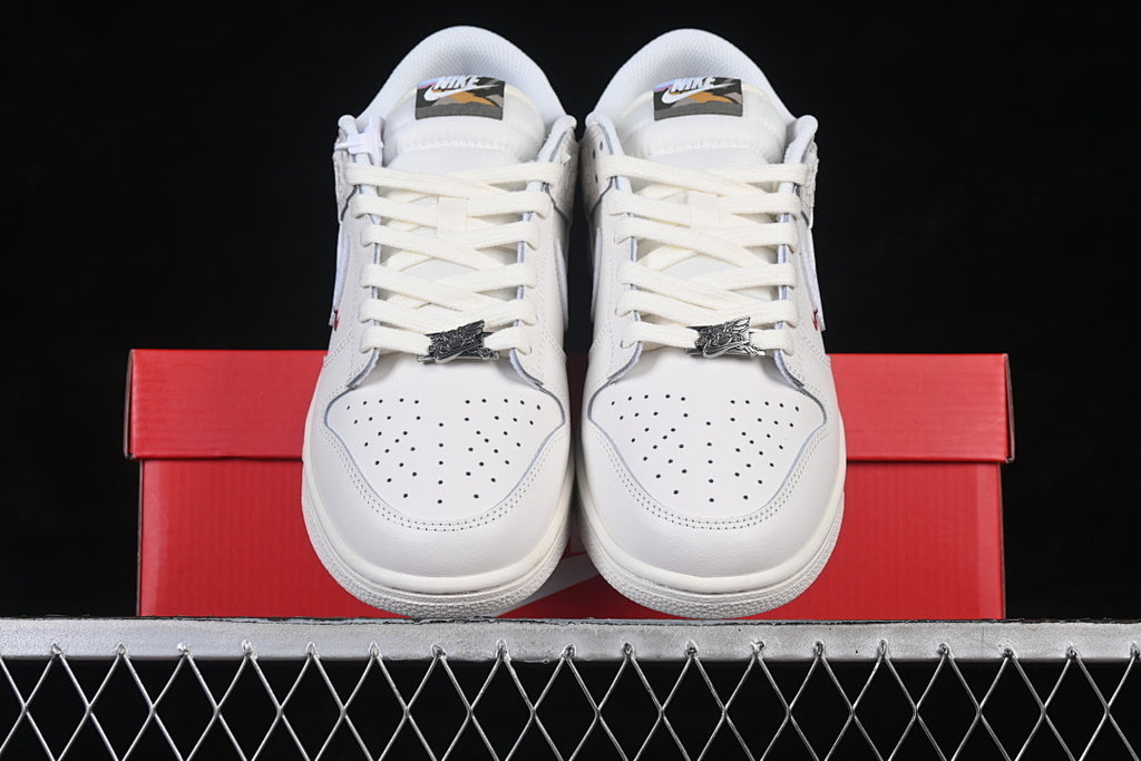 Nike SB Dunk Low "Give Her Flowersr"