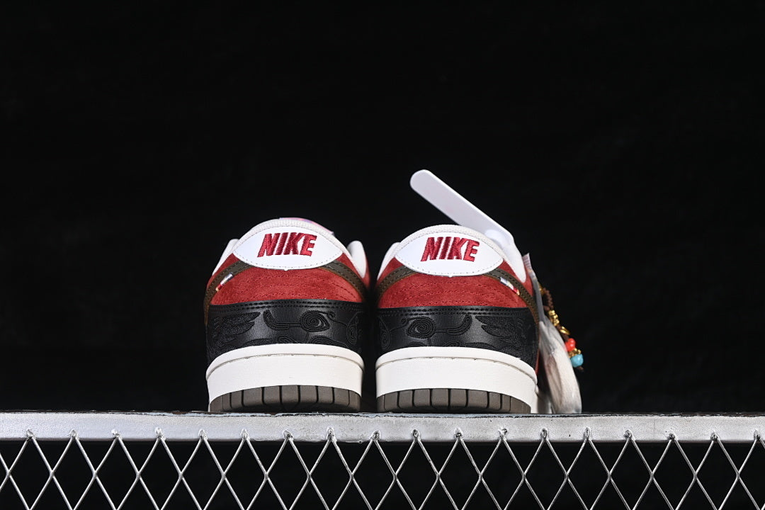 Nike SB Dunk Low "Player One"