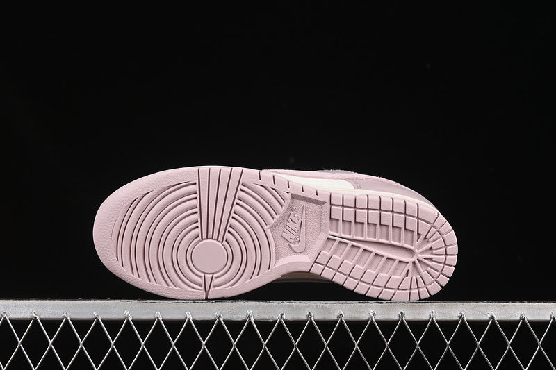 Nike SB Dunk Low "Particle Rose"