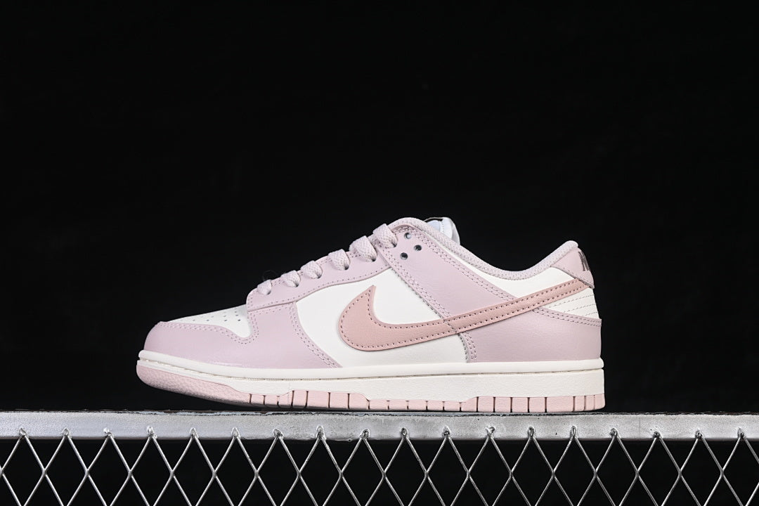 Nike SB Dunk Low "Platinum Violet"