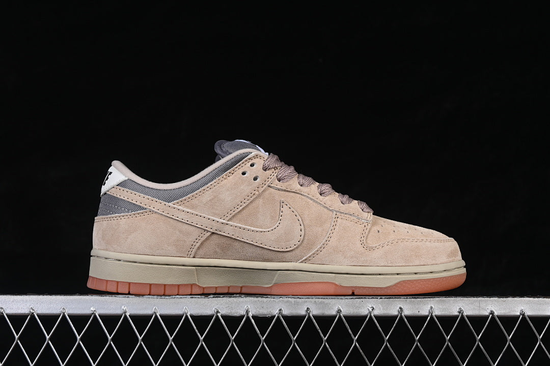 Nike SB Dunk Low Pro B "Parachute Beige"