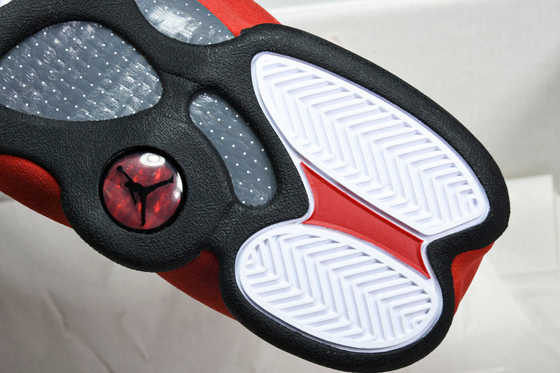 Air Jordan 13 Retro "Chicago" 2026