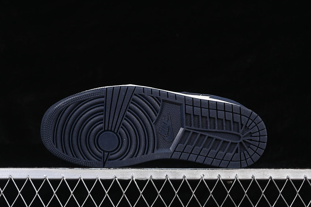 Air Jordan 1 Retro Low "Obsidian"