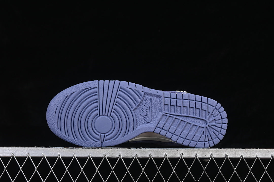 Nike SB Dunk Low "World Indigo"