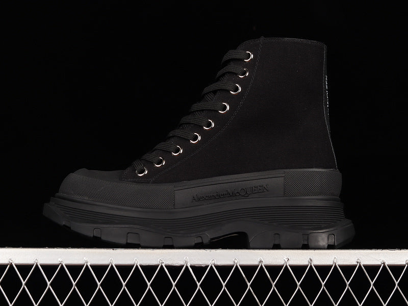 A McQ Tread Slick "Black"
