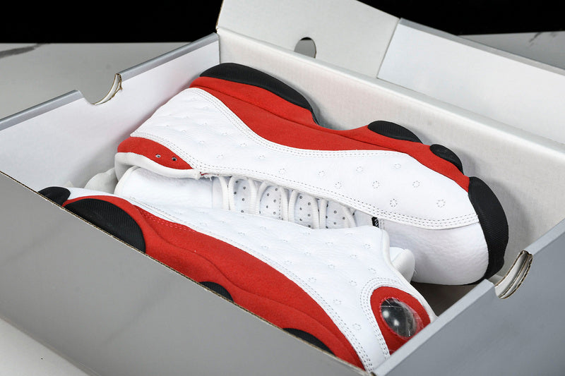 Air Jordan 13 Retro "Chicago" 2026