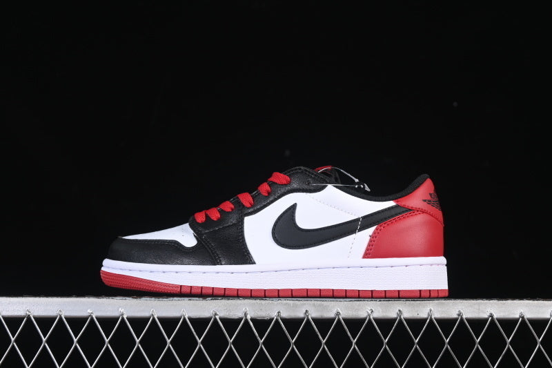 Air Jordan 1 Retro Low  "Black Toe"