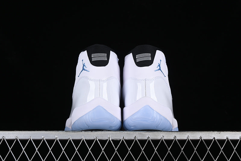 Air Jordan 11 Retro "Legent Blue"