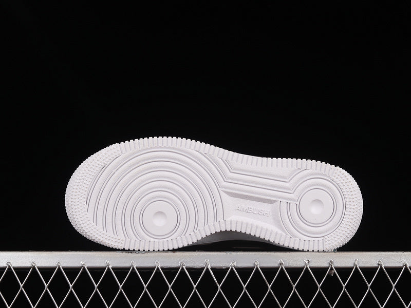 Air Force 1 Low SP AMBUSH "All White/Black"