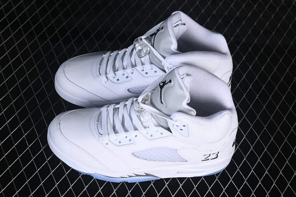 Air Jordan 5 Retro ''Metallic Silver''