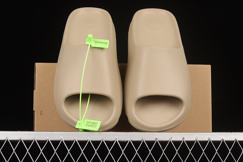 Adidas Yeezy Slide "Pure"