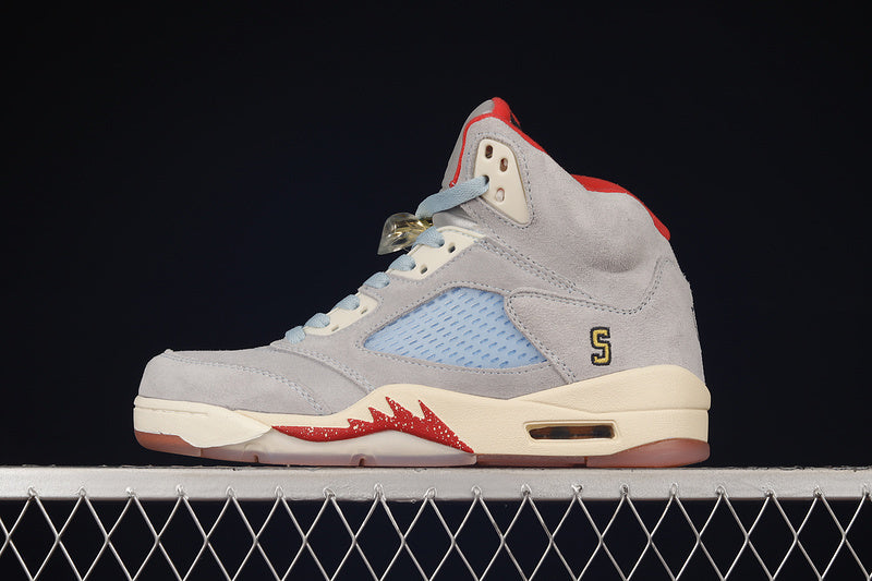 Air Jordan 5 Retro "Ice Blue"