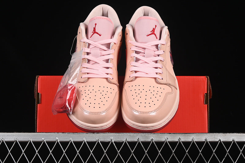 Air Jordan 1 Retro Low  "Valentine's Day"