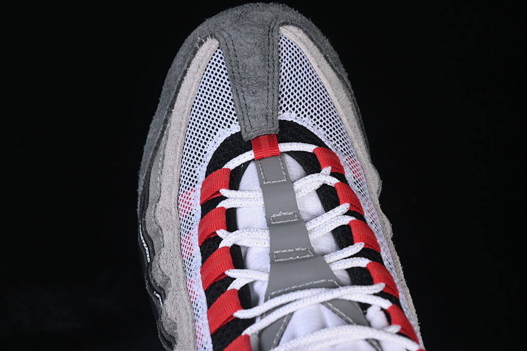 Nike Air Max 95 x UNDEFEATED "Geo Tokyo Bright Crimson"