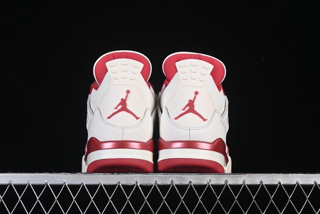 Air Jordan 4 Retro "Valentine's Day"