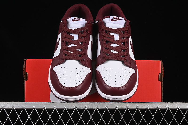 Nike SB Dunk Low "burgundy"