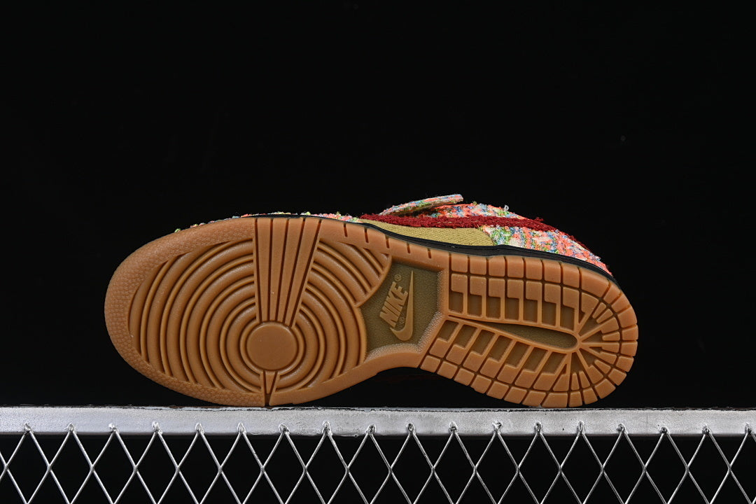 Nike SB Dunk Low "Panda-monium"