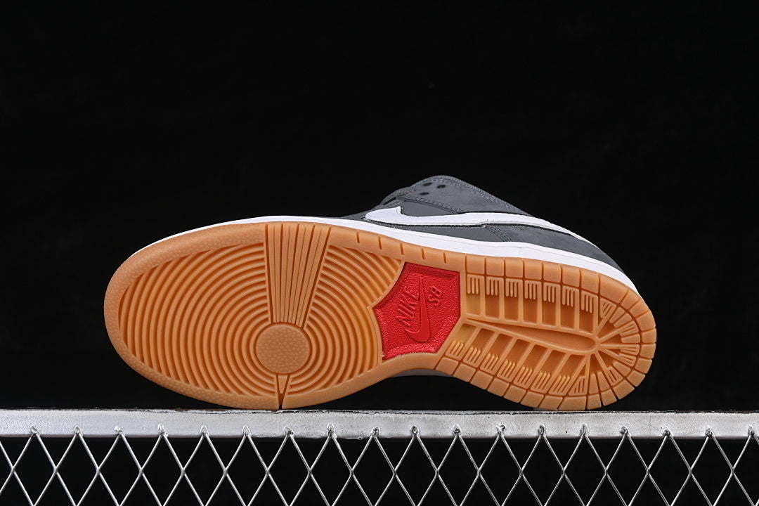 Nike SB Dunk Low "Wolf Gray"