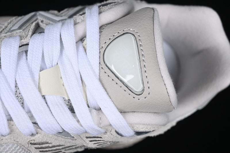 NB 9060 "Silver Grey"