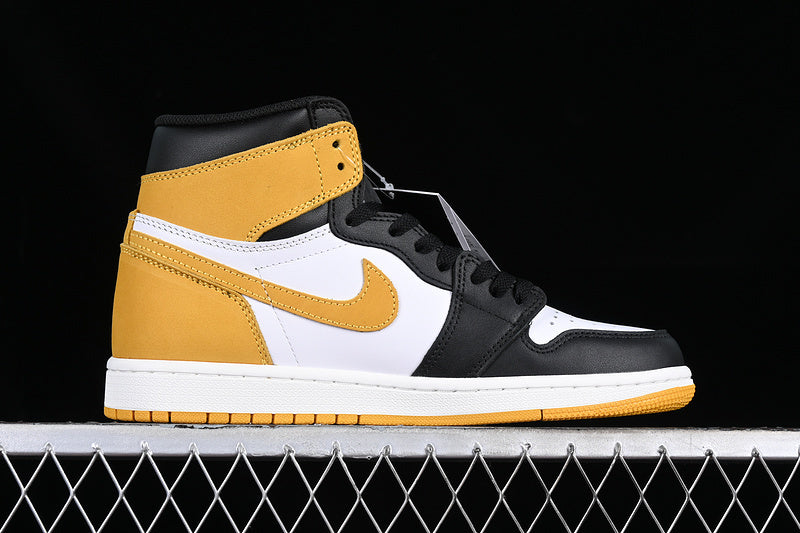 Air Jordan 1 Retro High OG "Black/Yellow Ochre"