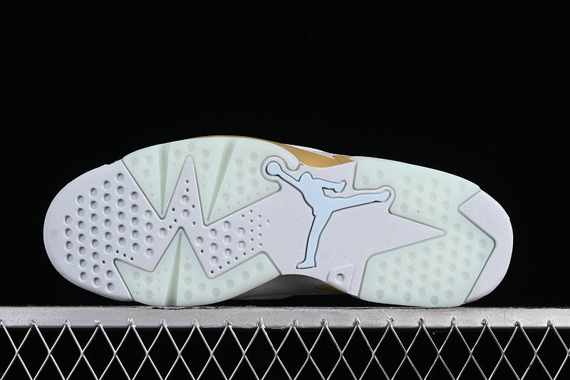 Air Jordan 6 Retro "Pearl"