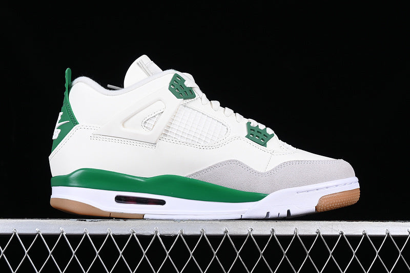 Air Jordan 4 Retro X Nike SB "Pine Green".