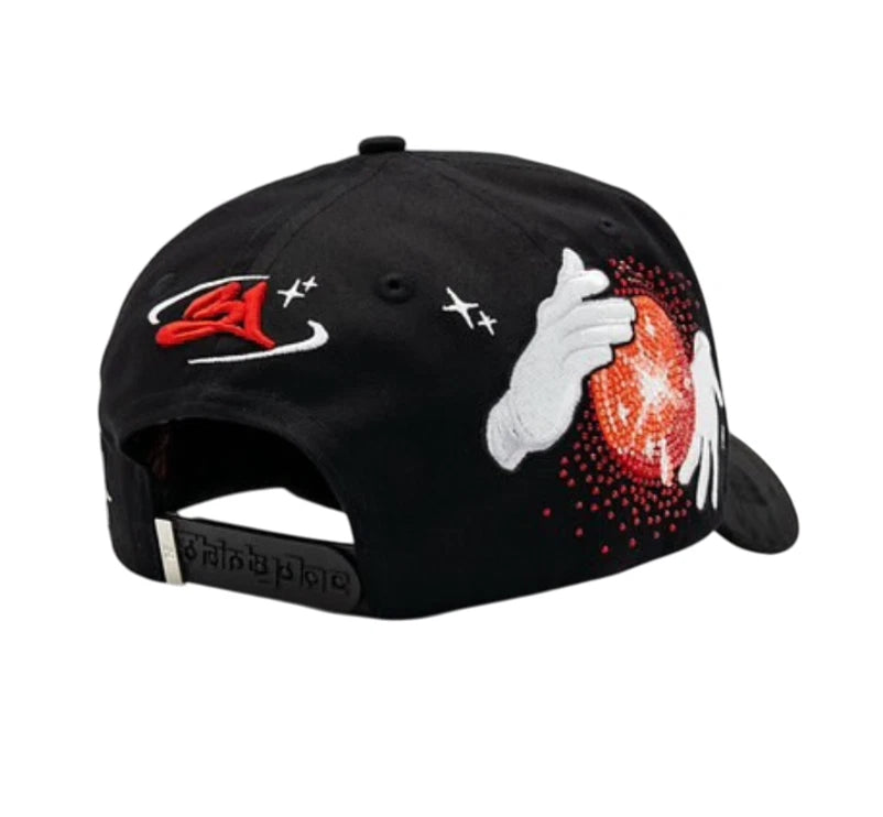 31 Hats x El Mago — La Mago